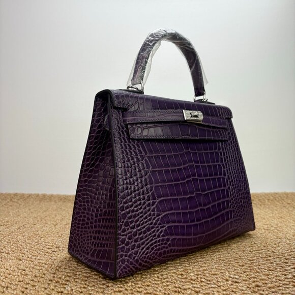Kelly 25 Crocodile Embossed Structured Handbag Luxe Purple - Picture 2 of 14